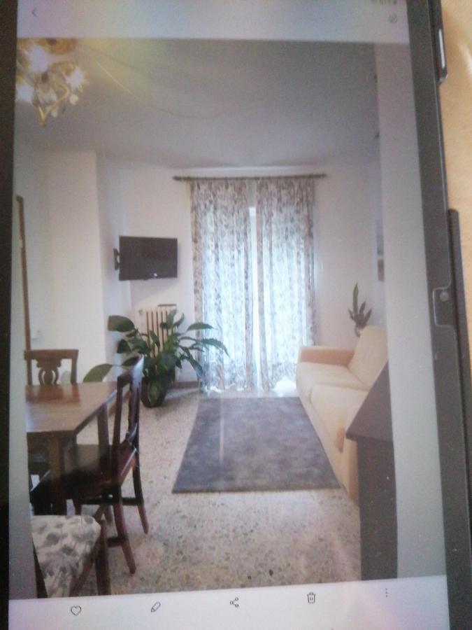 Casa Silvio Apartment Torri Del Benaco Bagian luar foto